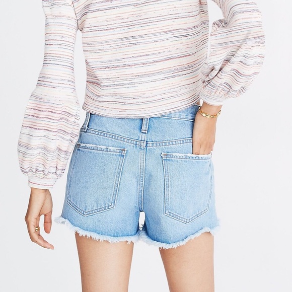 Madewell Relaxed Denim Blue Jean Shorts in Dunwoody Light Wash - Picture 8 of 8